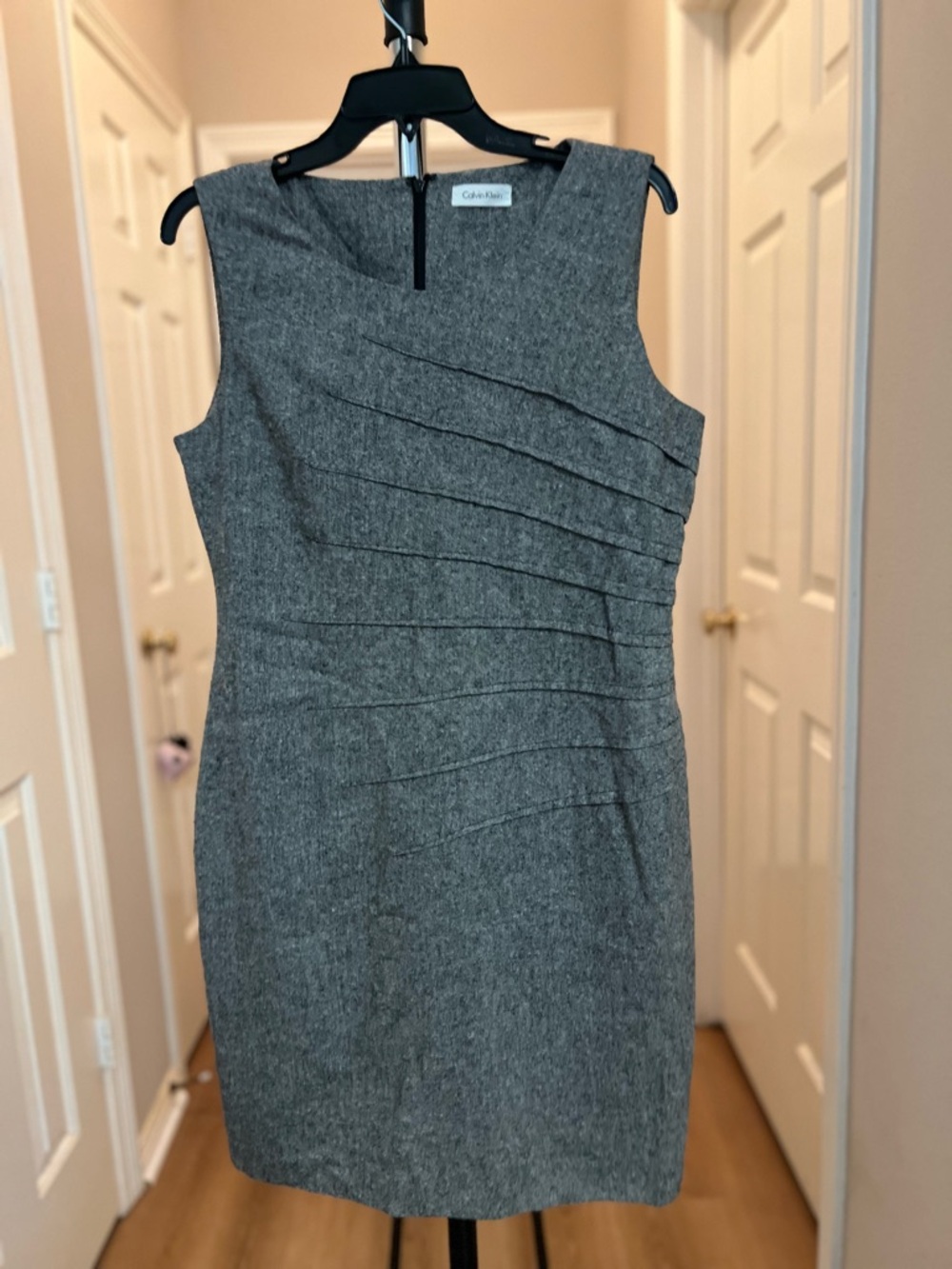 Calvin Klein Heather Gray Sleeveless Pleated Sheath Dress